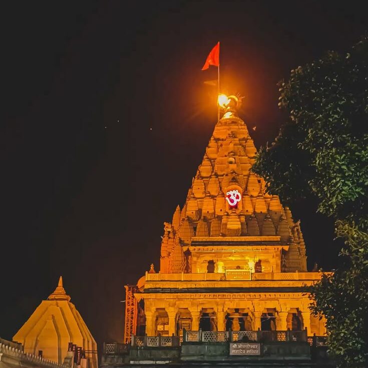 ujjain-mahakal-temple-%f0%9f%9b%95 Ujjain Omkareshwar Tour Package from Pune