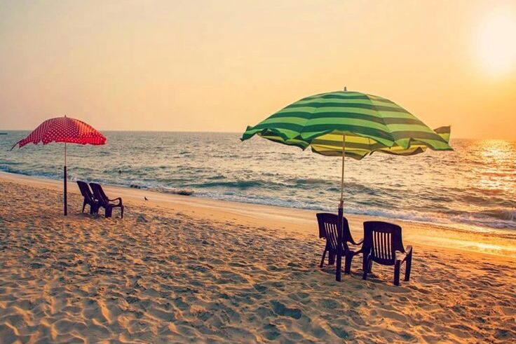 travel-follows_-marari-beach
